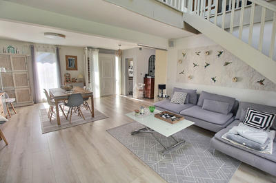 Maison - 140 m² - 7 pièces