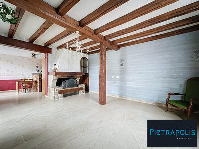 Maison - 200 m² - 8 pièces