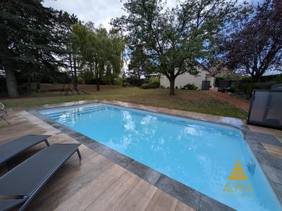 Maison - 195 m² - 9 pièces