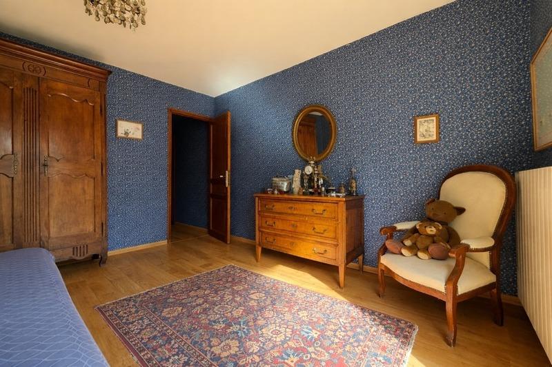 Maison - 270 m² - 9 pièces