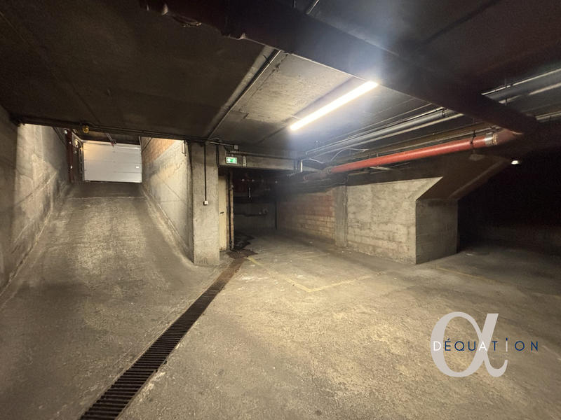 Parking / Garage - 14 m²