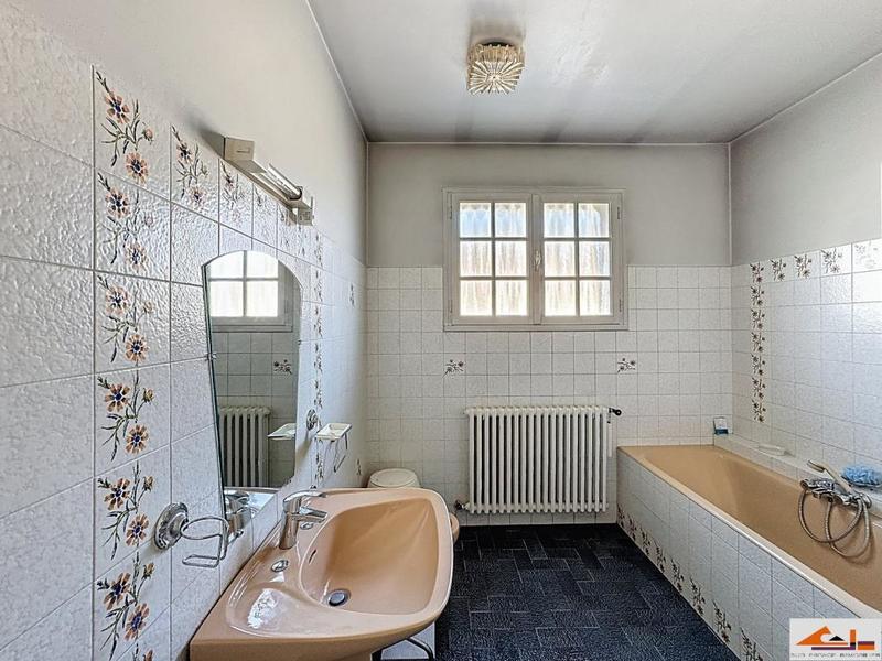 Villa - 200 m² - 7 pièces