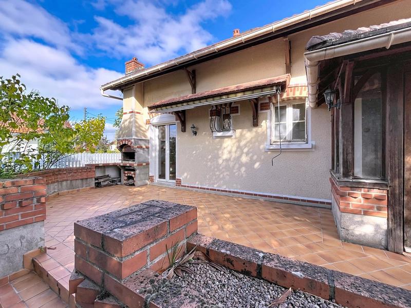 Maison - 98 m² - 6 pièces