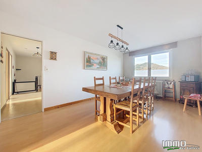 Maison - 95 m² - 5 pièces