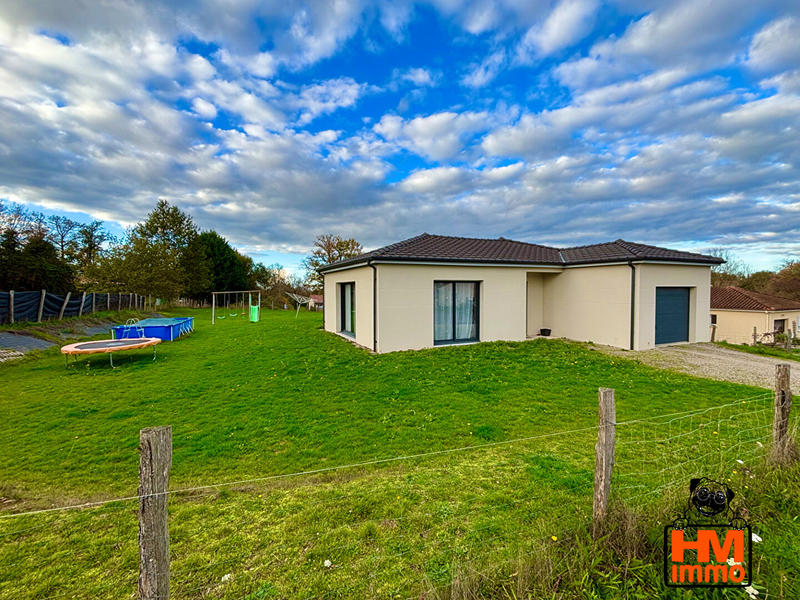 Maison - 98 m² - 4 pièces