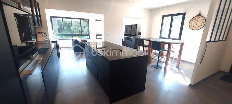 Appartement - 108 m² - 5 pièces