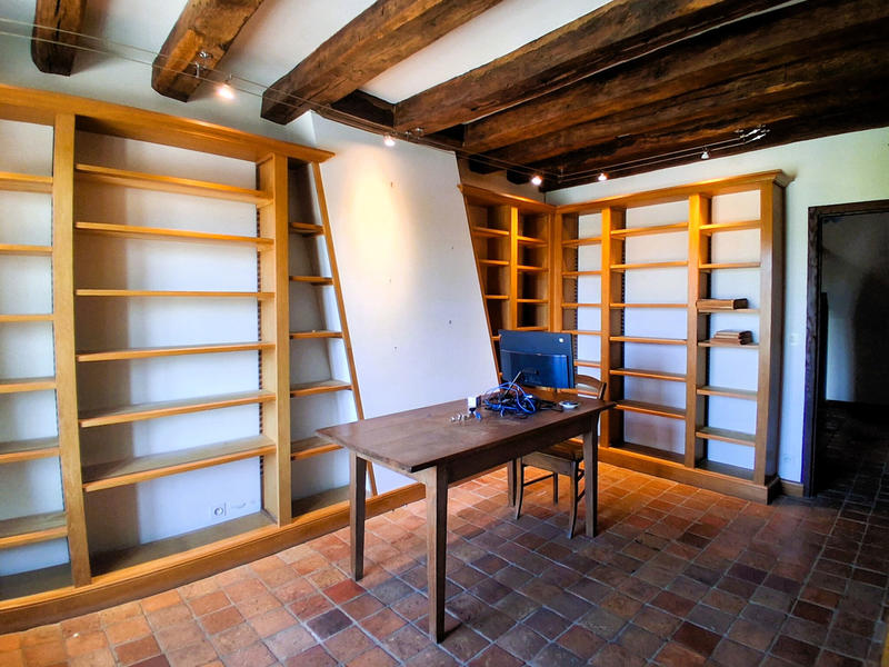 Maison - 215 m² - 8 pièces