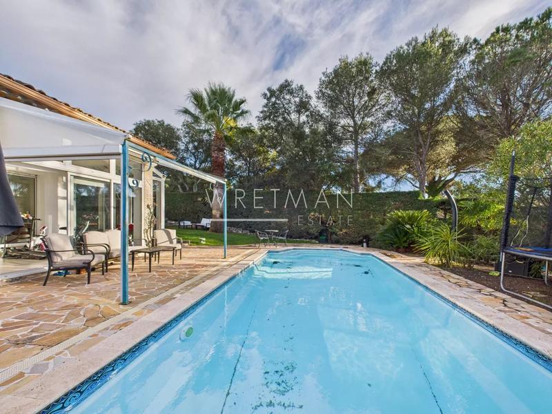 Maison - 156 m² - 7 pièces