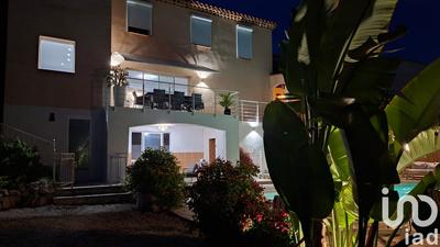 Maison - 159 m² - 5 pièces