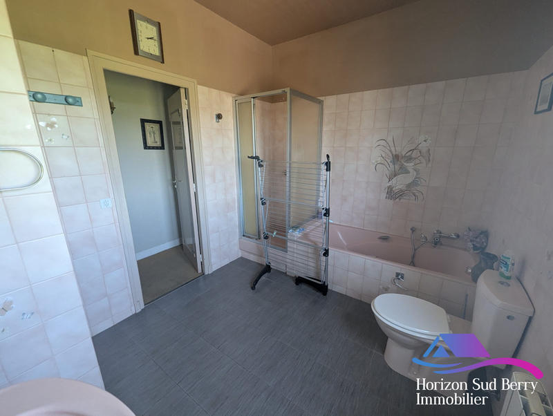 Maison - 220 m² - 5 pièces