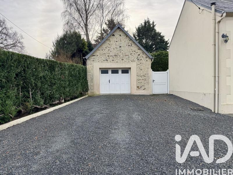 Maison - 216 m² - 7 pièces