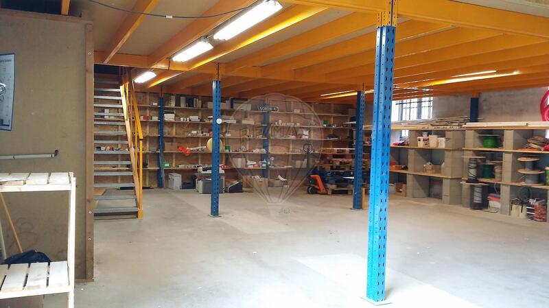 Local commercial - 775 m² - 10 pièces