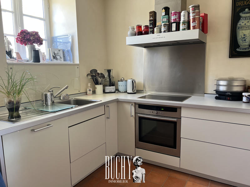 Maison - 318 m² - 9 pièces