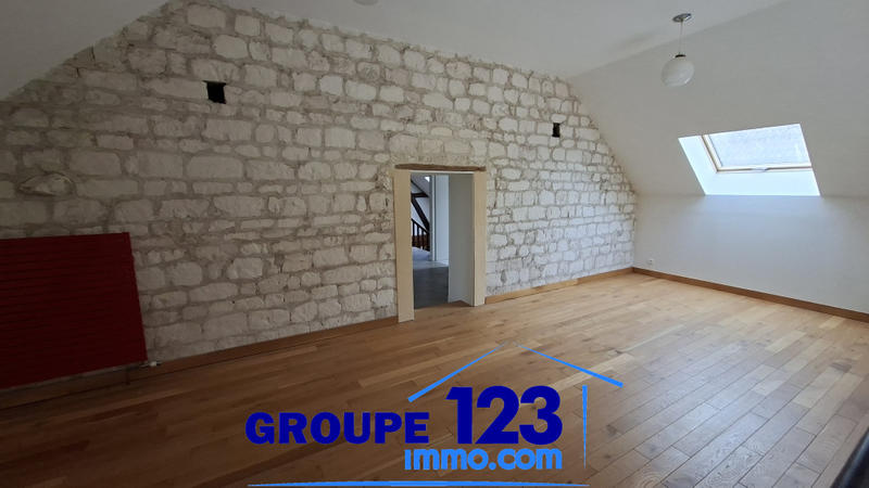 Maison - 227 m² - 7 pièces