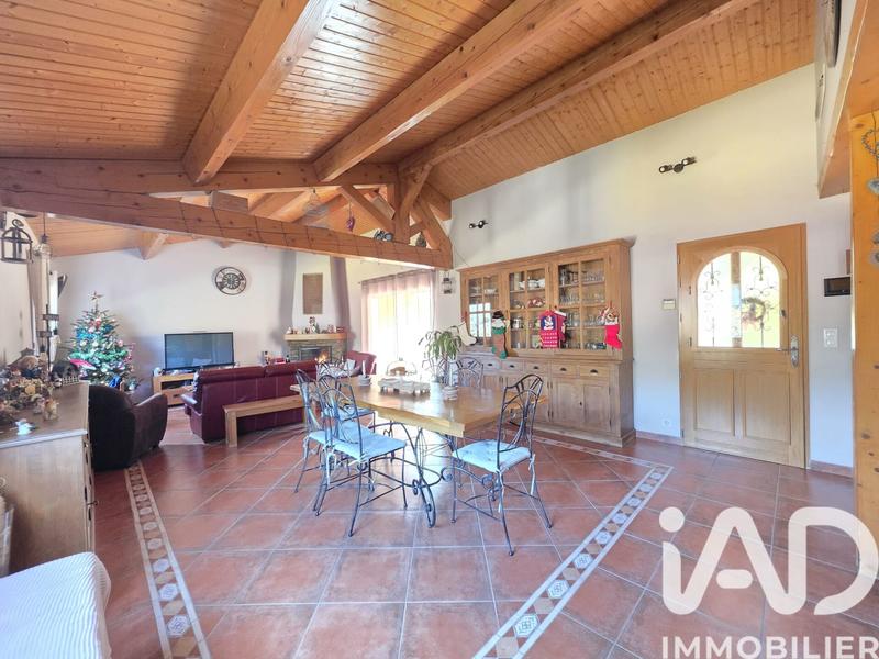 Maison - 174 m² - 6 pièces