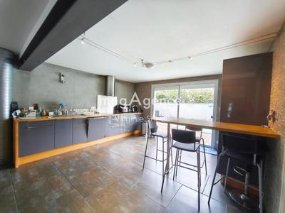 Maison - 164 m² - 6 pièces