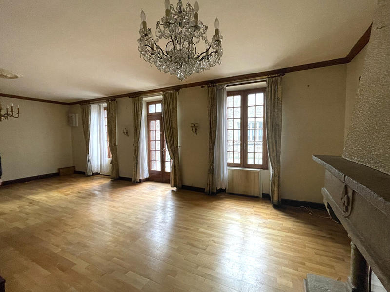 Maison - 160 m² - 7 pièces