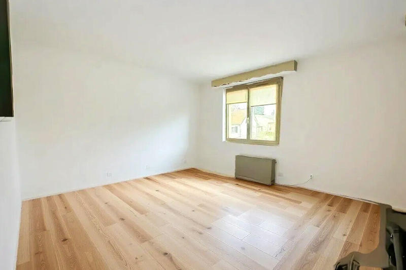 Maison - 263 m² - 8 pièces