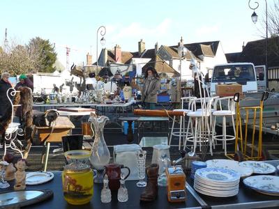 Brocante - bric à brac - artisanat