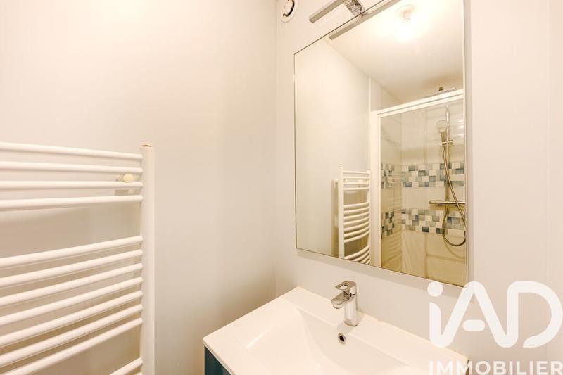 Maison - 210 m² - 11 pièces