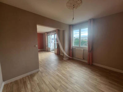 Appartement - 88 m² - 4 pièces