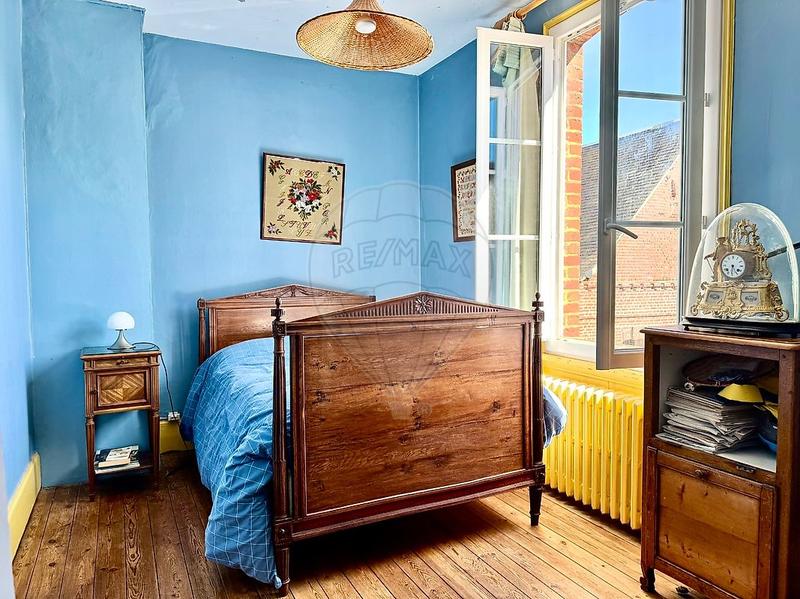 Maison - 177 m² - 9 pièces