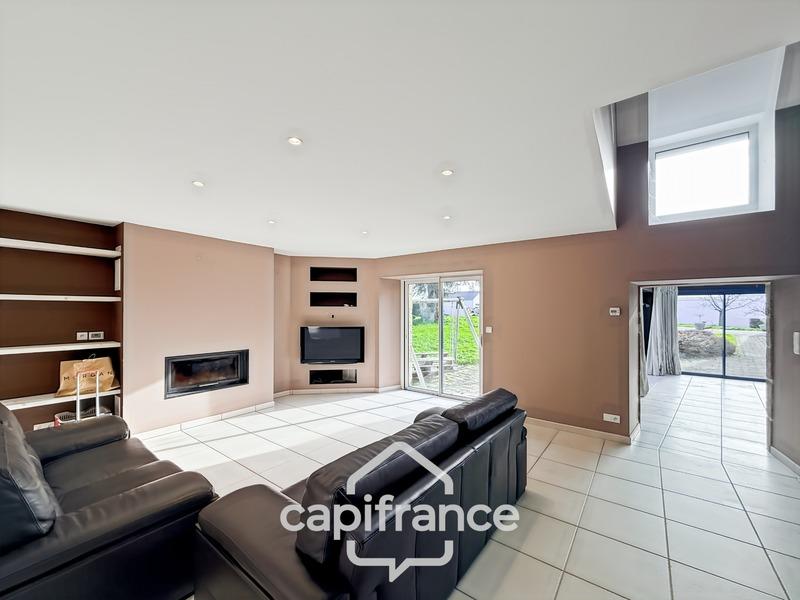 Maison - 298 m² - 10 pièces