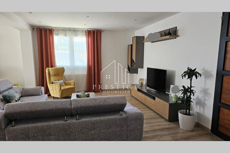 Maison - 114 m² - 3 pièces