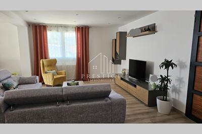 Maison - 114 m² - 3 pièces