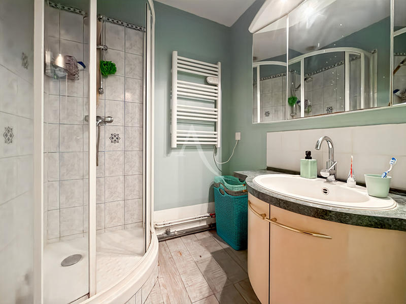 Maison - 81 m² - 5 pièces