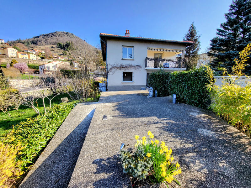 Maison - 105 m² - 5 pièces