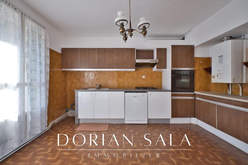 Appartement - 96 m² - 5 pièces