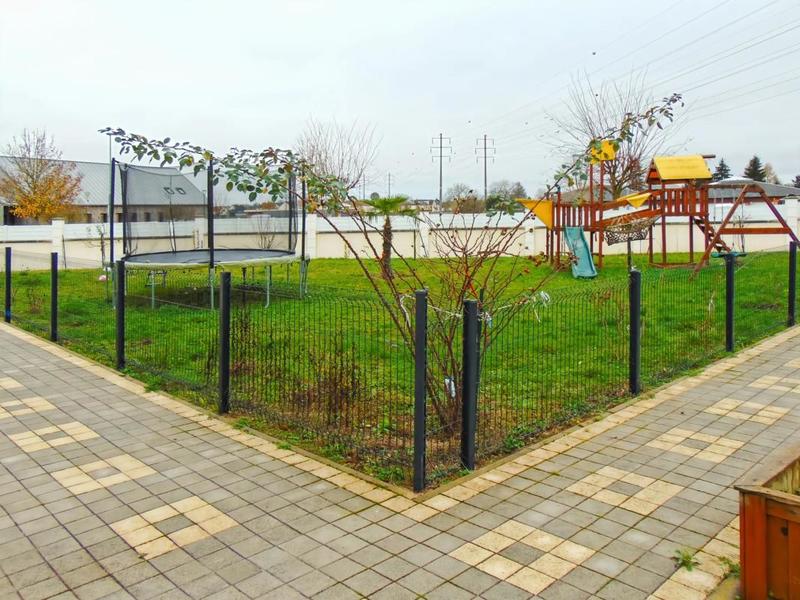 Maison - 145 m² - 9 pièces