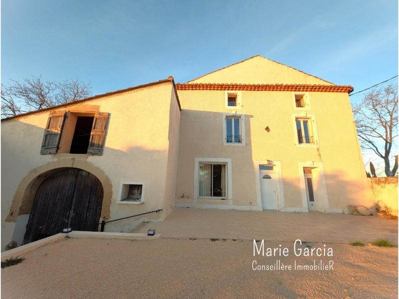 Maison - 180 m² - 5 pièces
