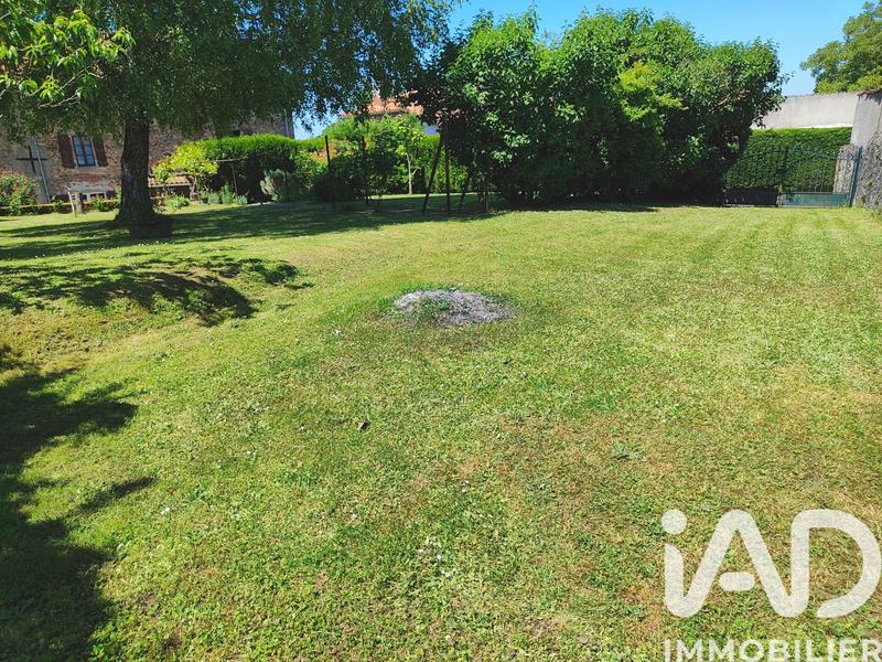 Maison de village - 235 m² - 8 pièces