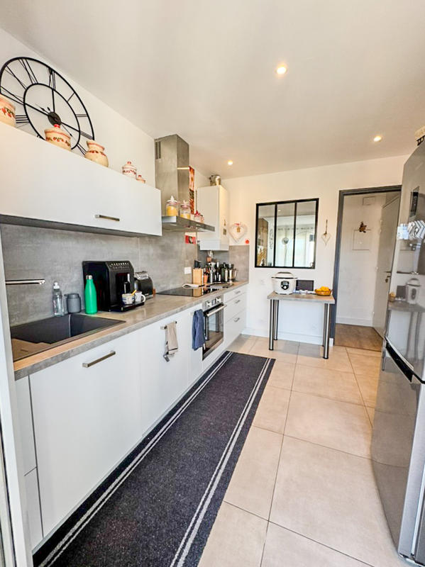 Appartement - 75 m² - 3 pièces