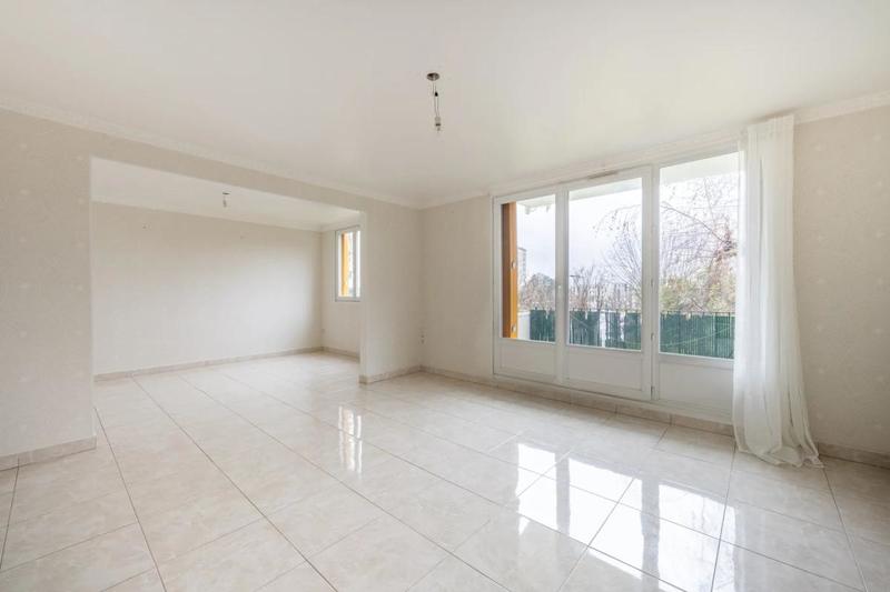 Appartement - 94 m² - 5 pièces