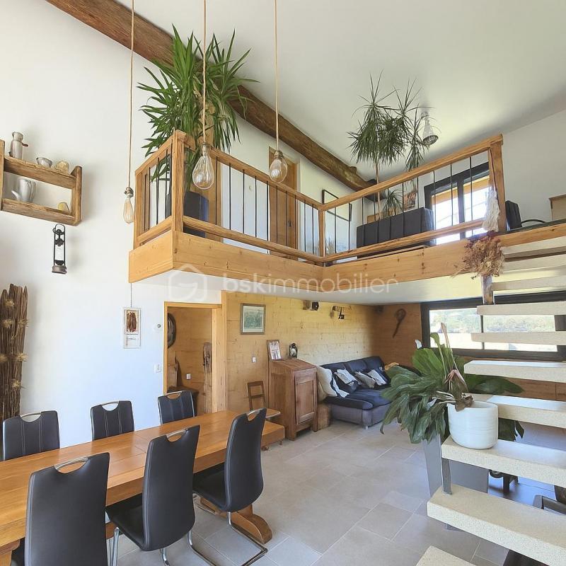 Maison ancienne - 366 m² - 10 pièces