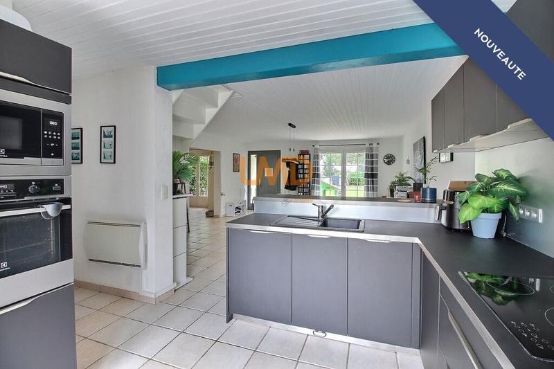 Maison - 199 m² - 7 pièces