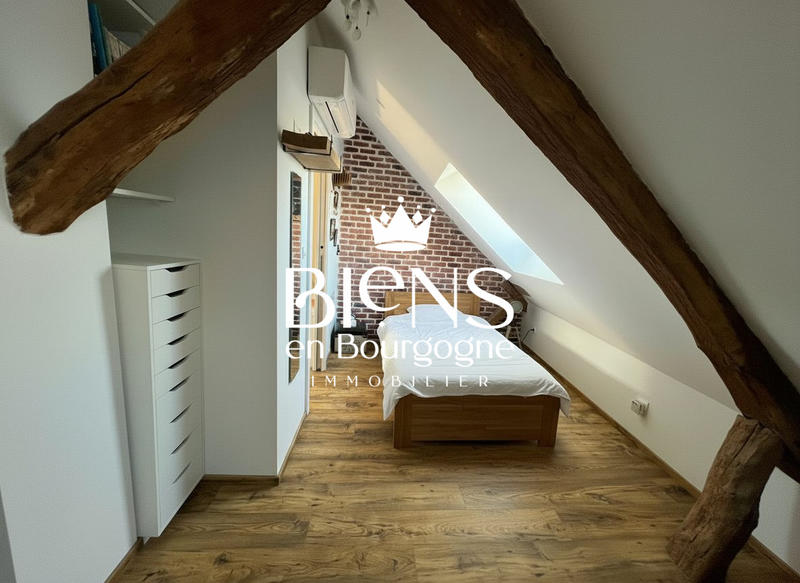 Appartement - 82 m² - 4 pièces