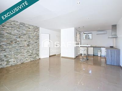 Maison - 85 m² - 5 pièces