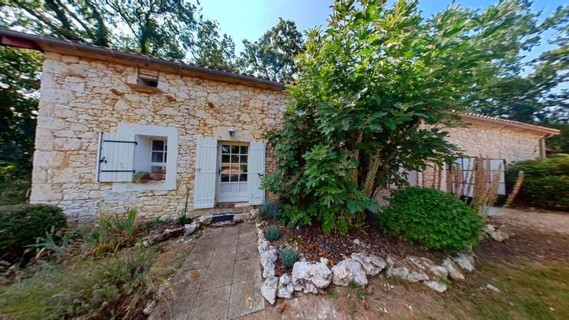 Maison traditionnelle - 203 m² - 8 pièces