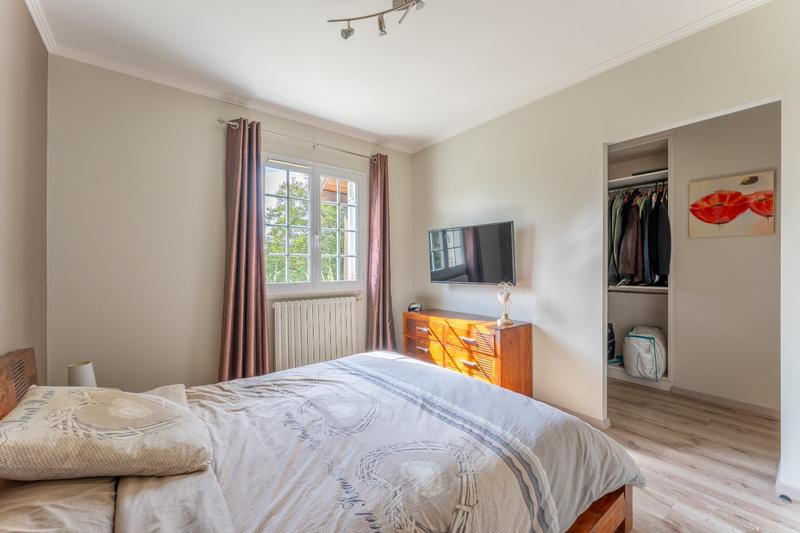 Maison - 181 m² - 7 pièces