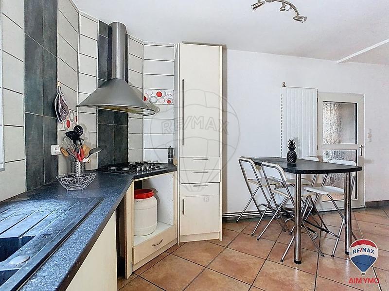 Maison - 213 m² - 12 pièces