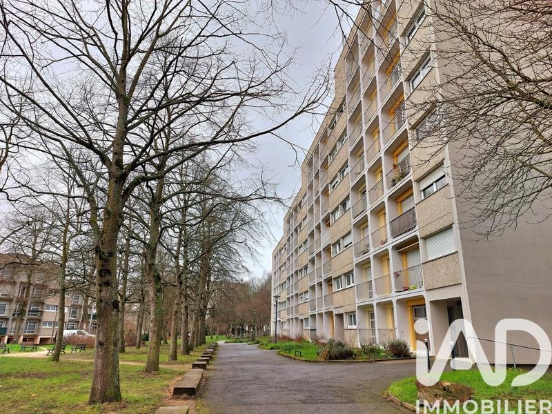 Appartement - 99 m² - 5 pièces