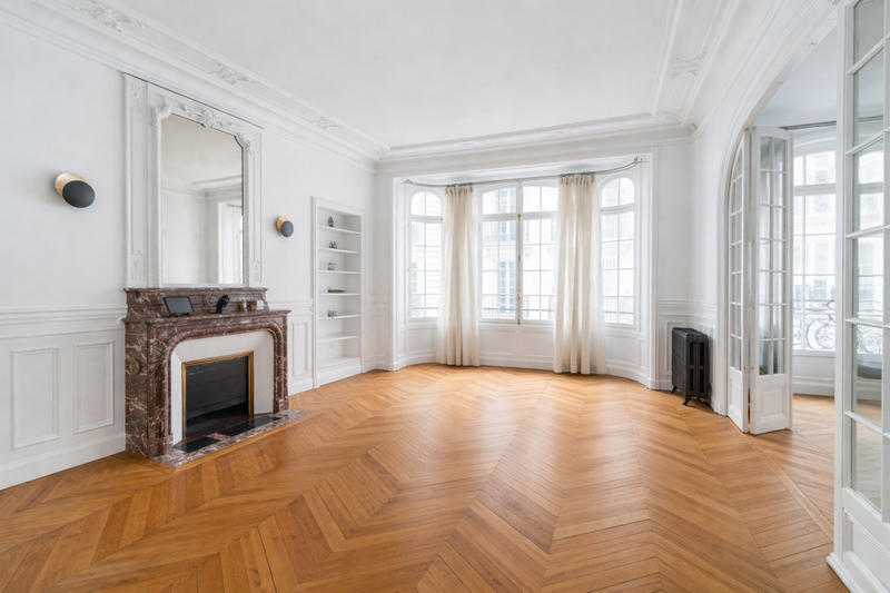 Appartement - 195 m² - 6 pièces