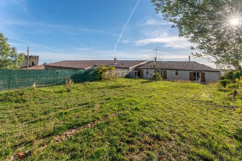 Maison - 170 m² - 6 pièces