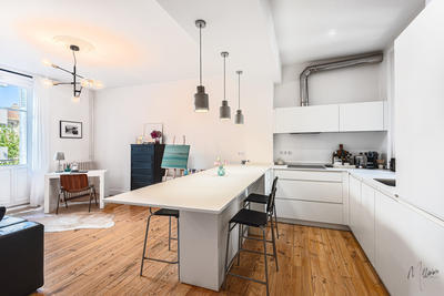 Appartement - 142 m² - 5 pièces