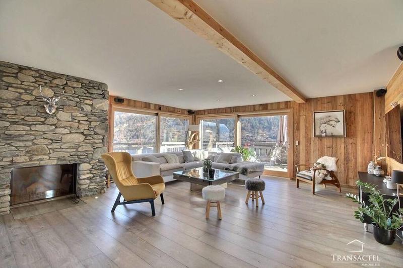 Châlet - 365 m² - 6 pièces