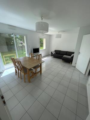 Maison - 97 m² - 5 pièces